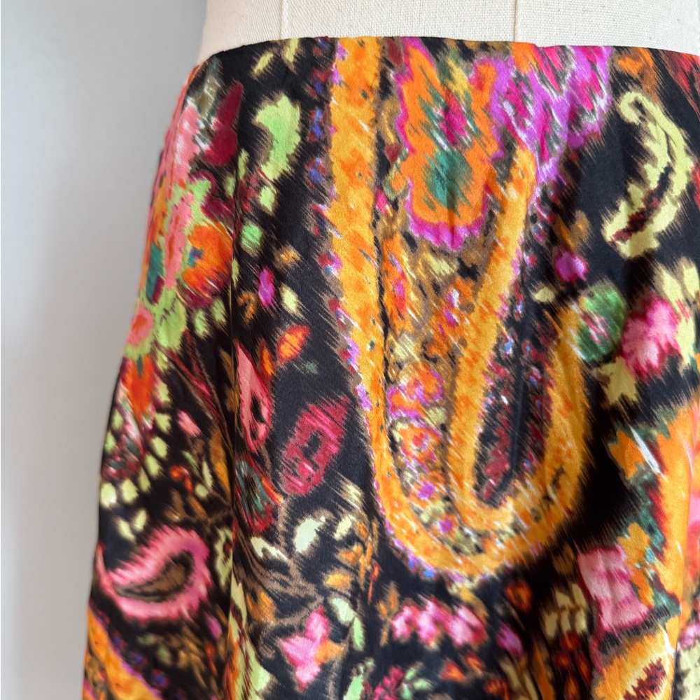 Ralph Lauren Silk Paisley Skirt. - Picture 2 of 5
